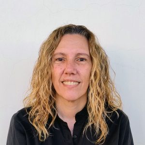 María